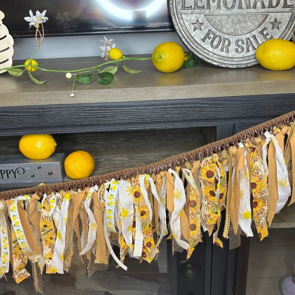 NWT Summer Boho Fabric Garland